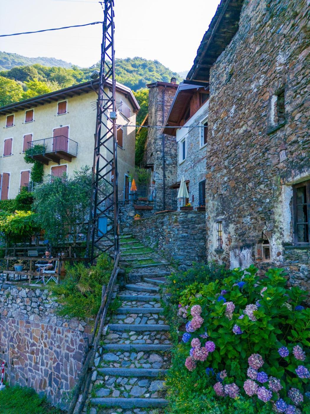 Rustico Verginate 2 Bellano Bagian luar foto