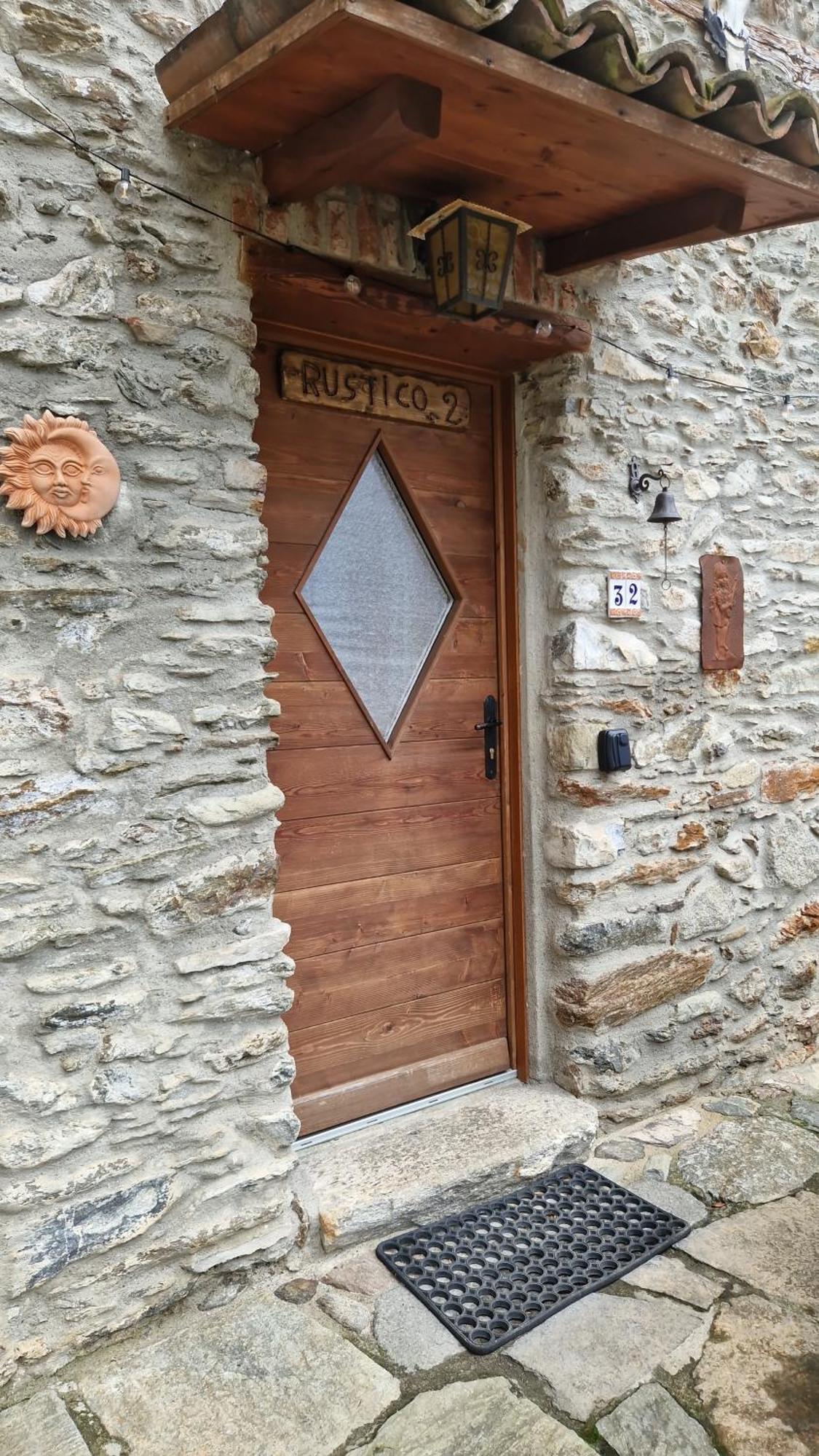 Rustico Verginate 2 Bellano Bagian luar foto